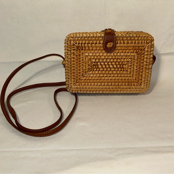 Wicker, Crossbody Bag, NWT - Picture 4 of 6